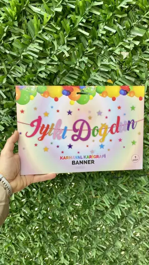 İyiki Doğdun Kaligrafik Banner Gökkuşağı 