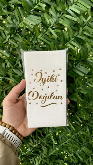 İyiki Doğdun Yaldız Peçete 12’li 10 PAKET 2 MODEL 
