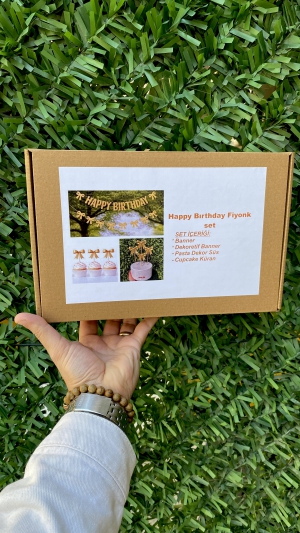 Happy Bırthday Fiyonk Set Kutu Gold 