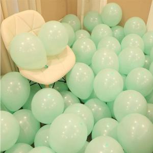Su Yeşil Pastel Balon